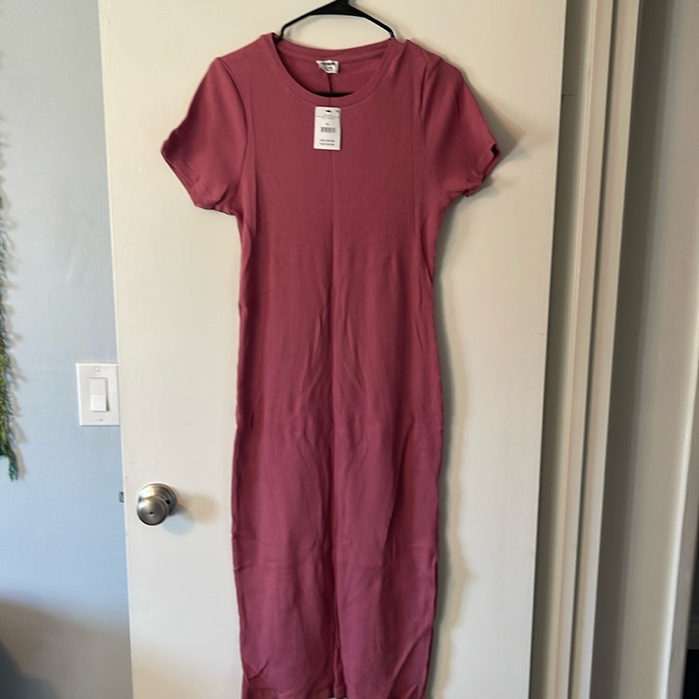 New cotton on midi dress with tags short leaves. Women’s xl